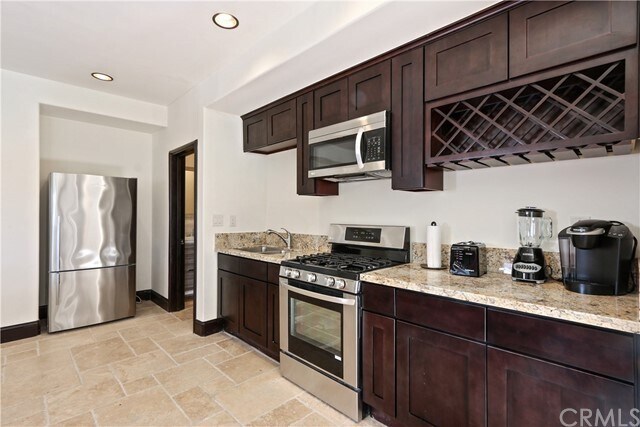 Foto del edificio - 13810 Mulholland Dr