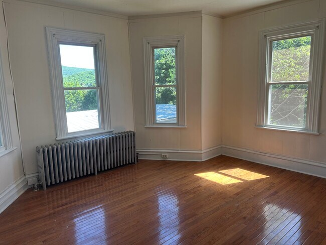Foto del edificio - 339 N 2nd St