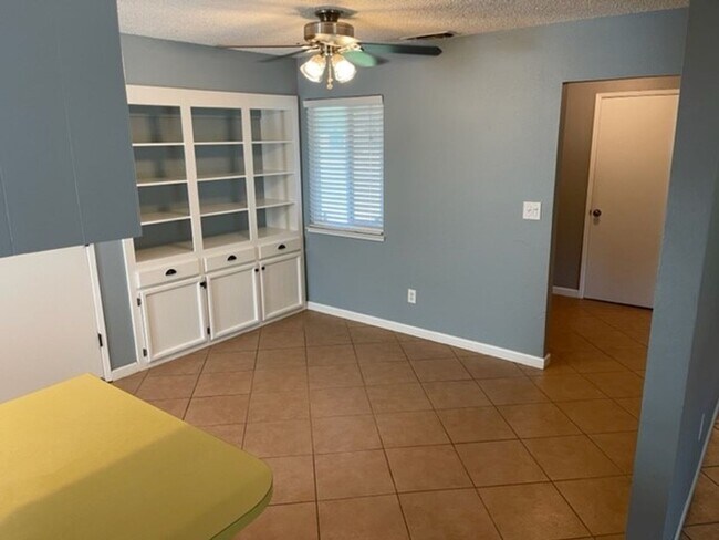 Foto del edificio - Roseville 3 bedroom