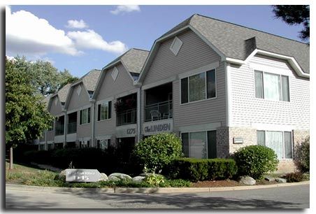 Primary Photo - 1275 Oak Ridge Ave