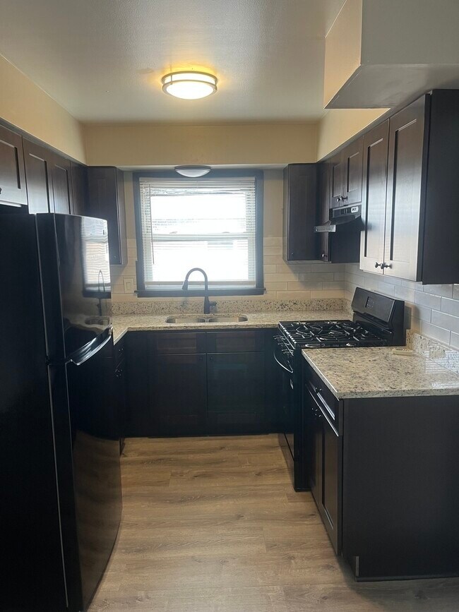 Foto del edificio - 7041 W 99th St