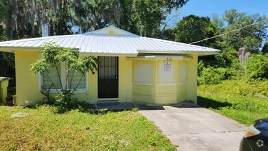Building Photo - 512 N 8th St