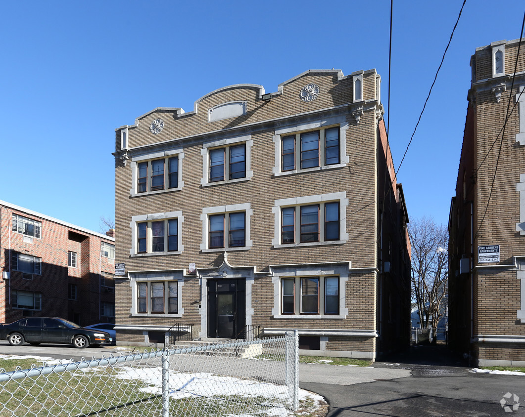 Building Photo - Vine Street Apartments