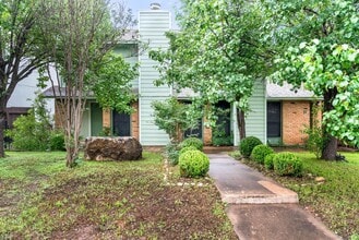 Building Photo - 3222 Tamarron Blvd