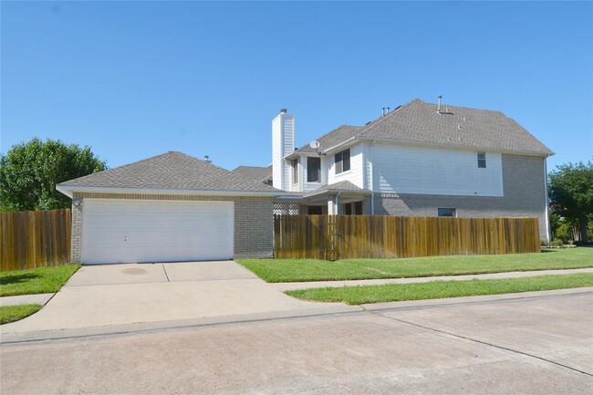 Building Photo - 6338 Eldridge View Dr