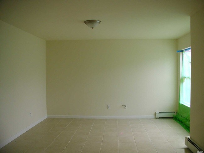 Building Photo - 105 Hemlock Dr