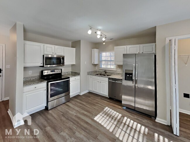 Foto del edificio - 6124 Lawn Meadow Dr