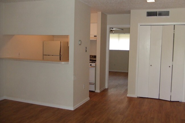 Foto del interior - 10810 Newmont Rd