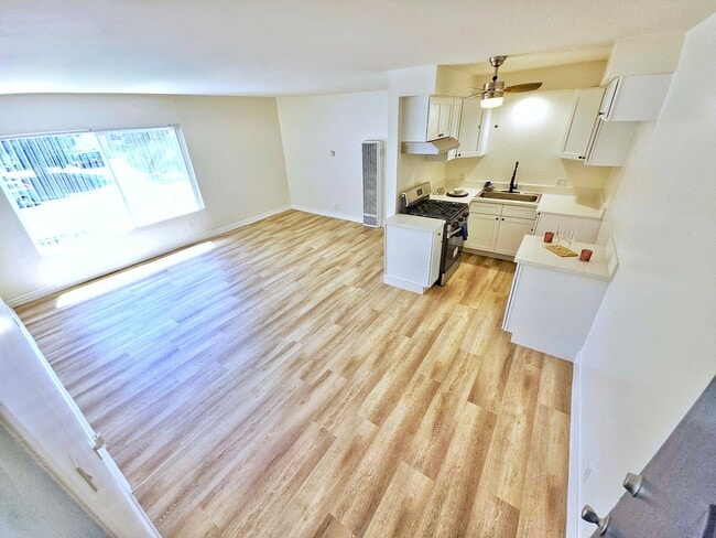 Interior Photo - Redondo Apartments