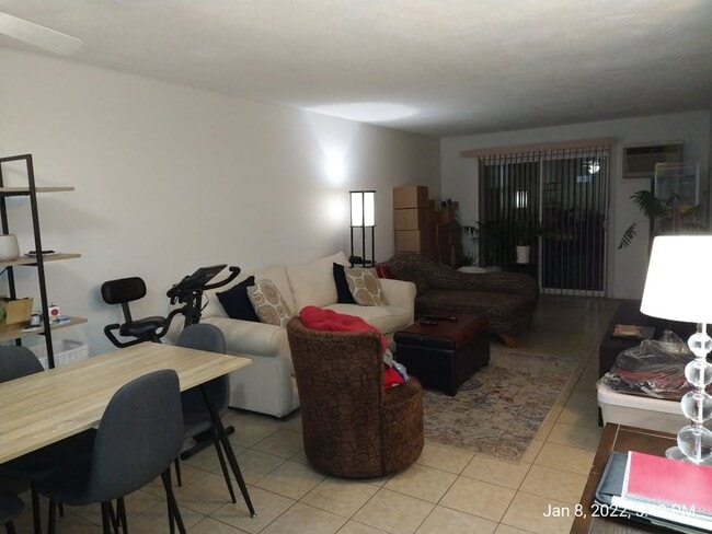 Photo - 18 Kenmar Dr Apartment