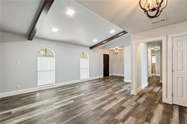 Foto del edificio - 220 E Belton Ave