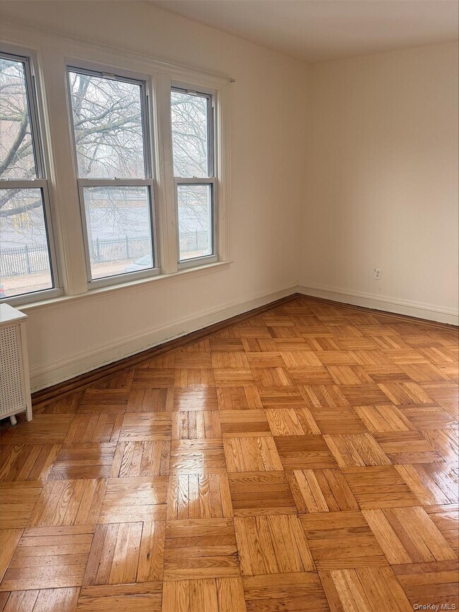 Foto del edificio - 173-32 82nd Ave