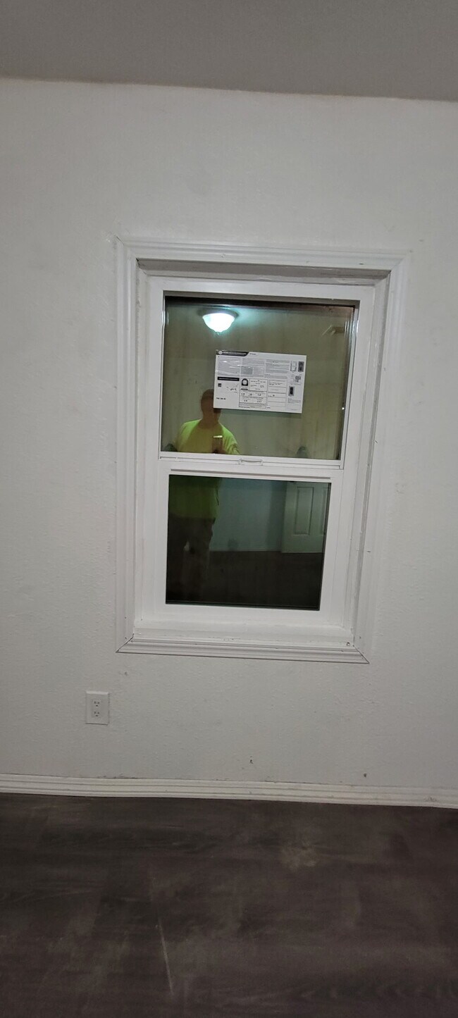 Foto del edificio - 751 Yosemite Pky