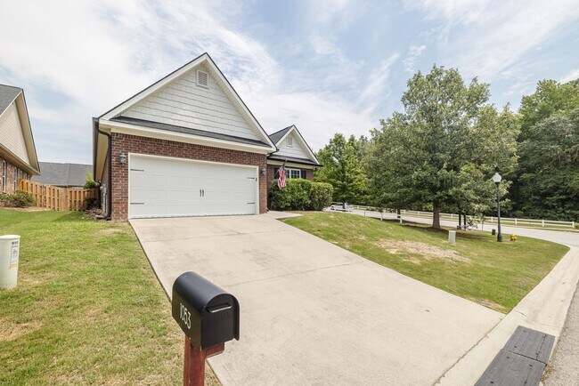 Building Photo - 1053 Grove Landing Ln