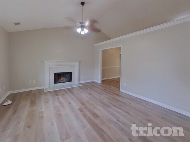 Foto del edificio - 170 Oak Hill Dr