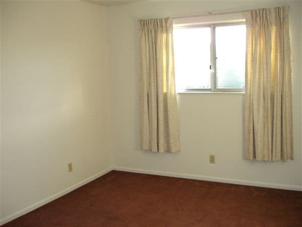 Building Photo - 1360 Paul Ct