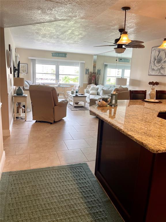 Foto del edificio - 4650 Cove Cir