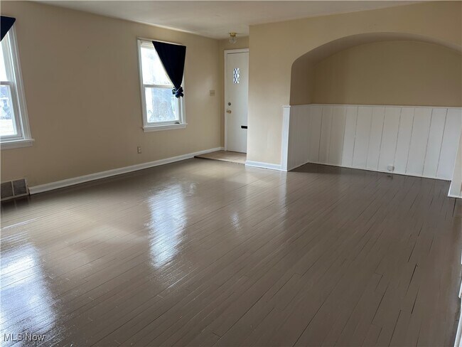 Foto del edificio - 52 Willow Dr