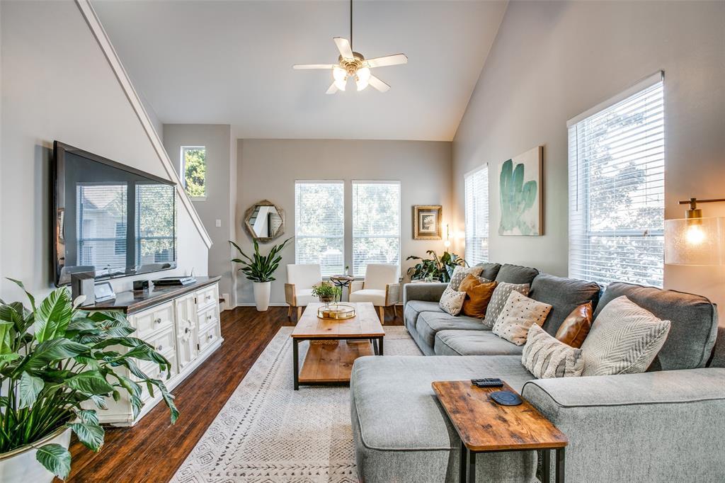 Foto principal - 1135 W 24th St