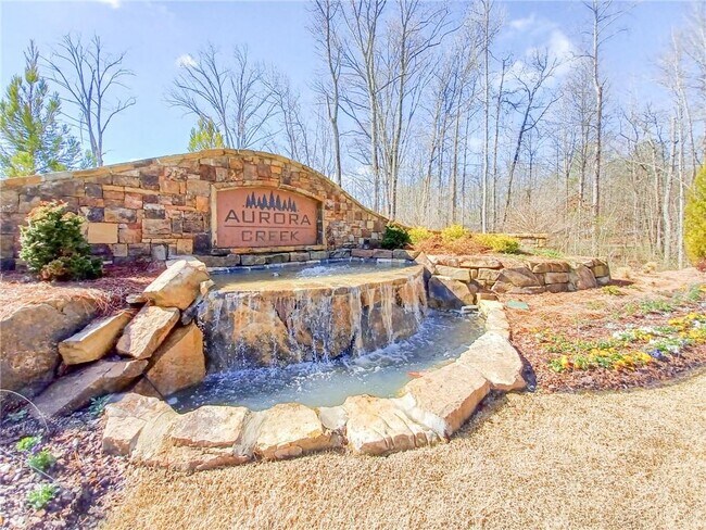 Building Photo - 303 Deer Run Dr