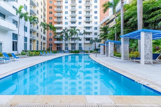 Building Photo - 18800 NE 29th Ave