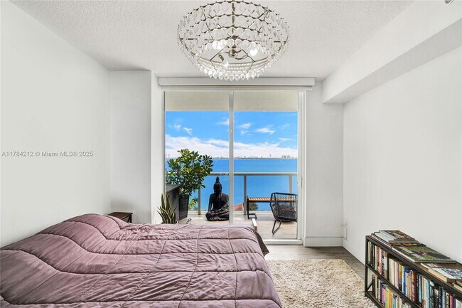 Foto del edificio - 600 NE 27th St