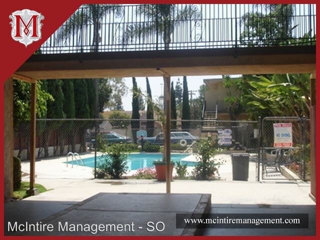 Foto del edificio - 7348-7350 Florence Ave