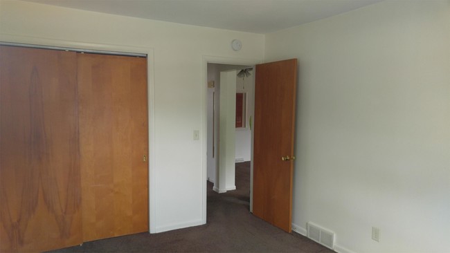 Building Photo - 4201 S Terrace View St