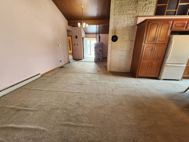 Building Photo - 4787 Lincoln Way West