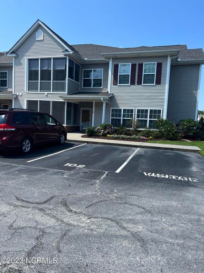 1925 Tara Ct Unit 102, Greenville, NC 27858 Condo for Rent in Greenville, NC