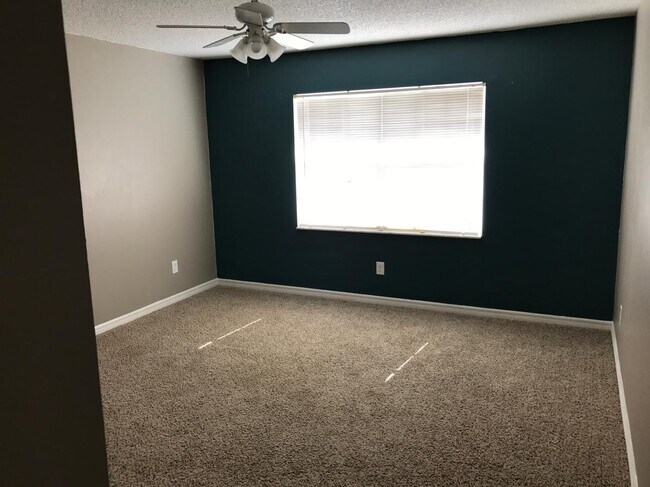 Foto del edificio - 11890 Ashbrook Circle North