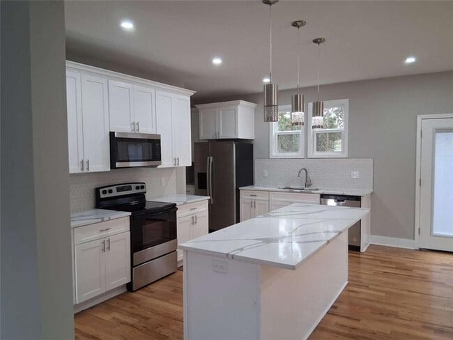 Building Photo - 3180 Tackett Rd