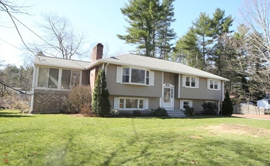 Primary Photo - 17 Beechwood Ave