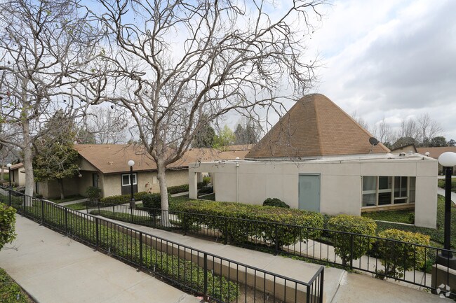 Building Photo - Gregory Gardens Apartments
