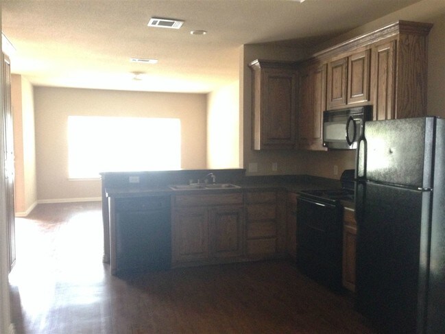 Foto del edificio - 4 br, 4.5 bath Duplex - 2506 W Prairie St