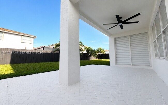 Foto del edificio - 14303 SW 159th Pl