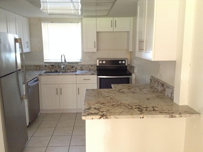 Building Photo - 2980 Crosley Dr W