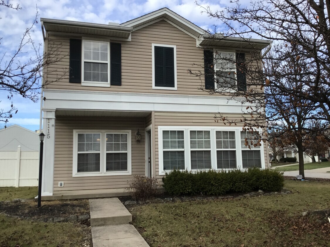 Foto principal - 1115 Sunset Dr