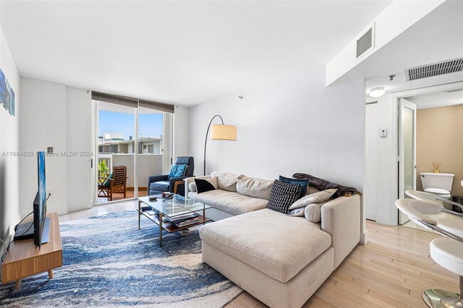 Photo - 1621 Bay Rd Apartment