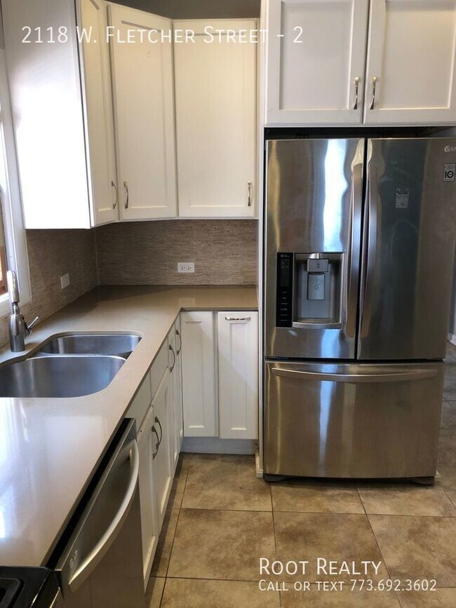 Foto del edificio - West Lakeview – Updated 2-Bdrm / 1-Bath – ...