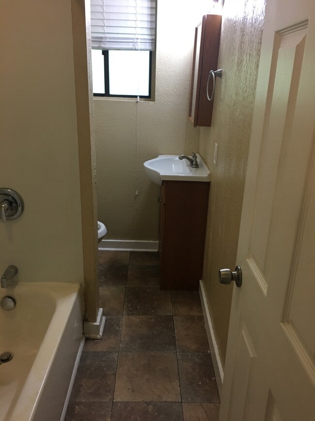 Bathroom - 3824 Liberty Ave