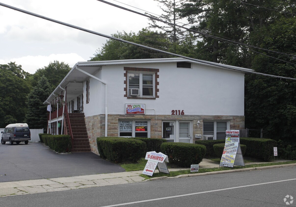 Primary Photo - Twin Oaks Apartments