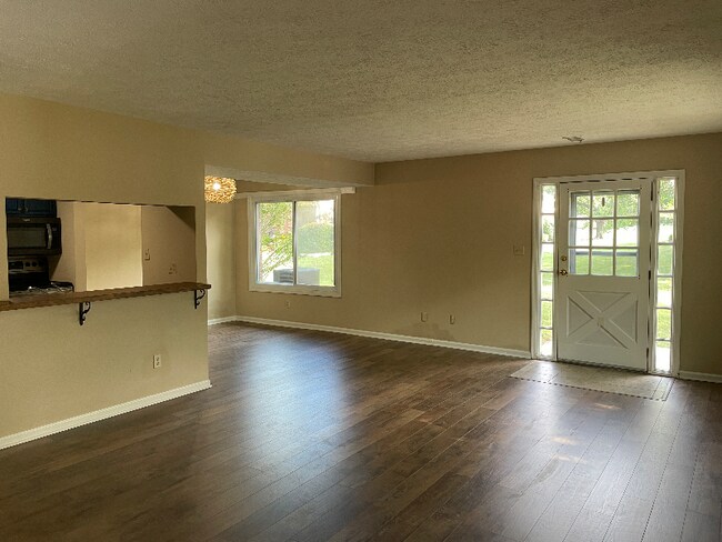 Foto del edificio - 942 E Waterloo Dr