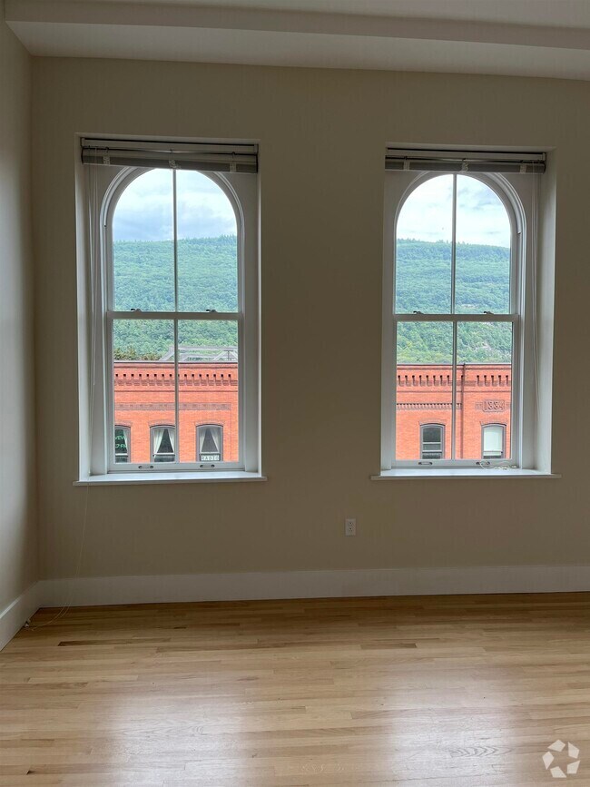 Apartments For Rent in Stratton VT with Parking 5 Rentals