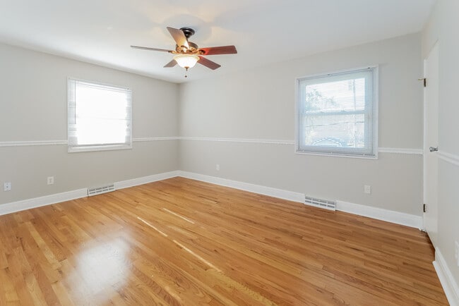 Foto del edificio - 8710 W 99th Terrace