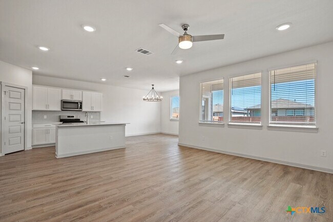 Building Photo - 412 Wilshire Rd