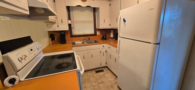 Foto del edificio - 2735 Tablerock Rd
