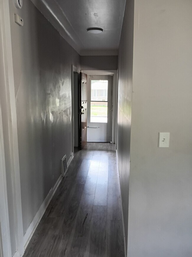 Foto del edificio - 3430 Maple St