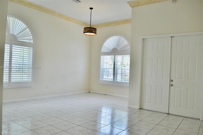 Building Photo - 4 br, 3 bath House - 16021 SW 90th Ct