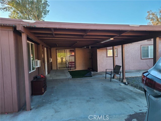 Building Photo - 11685 Holmes Ave